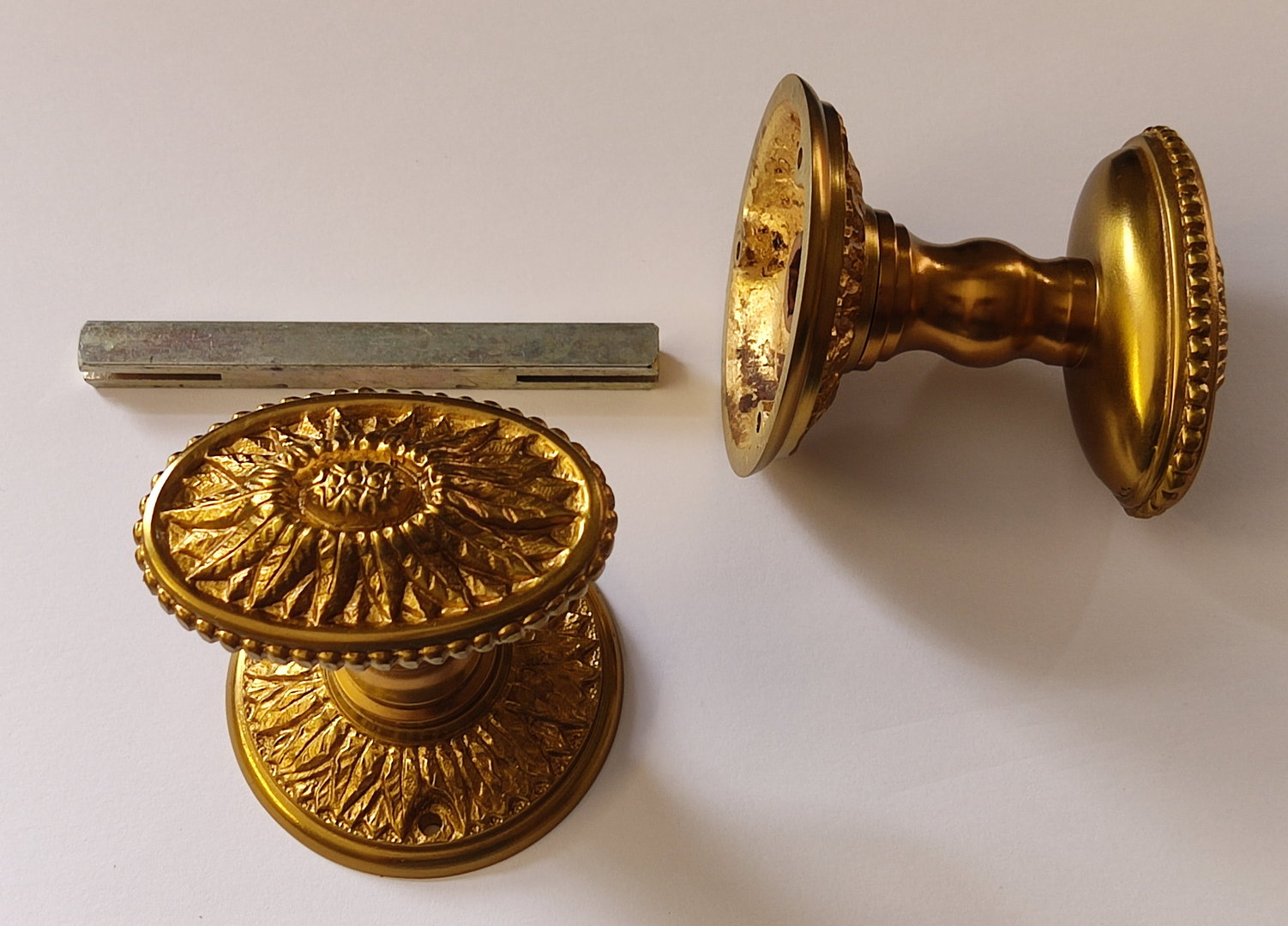 PR.830 Georgian Decorative Mortice knob